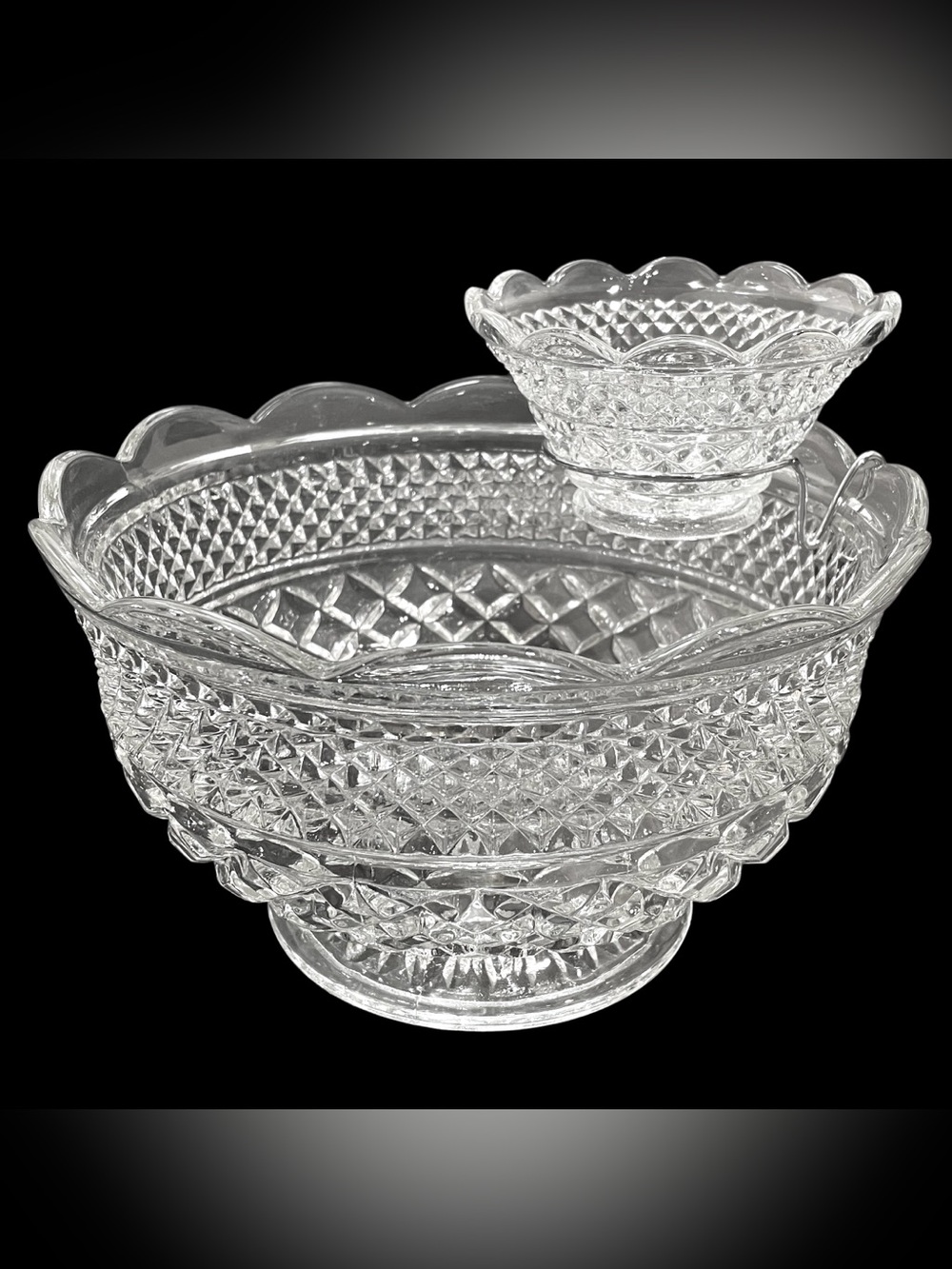 Vintage 1970s Anchor Hocking Wexford Clear Glass Chip and Dip Bowls Set